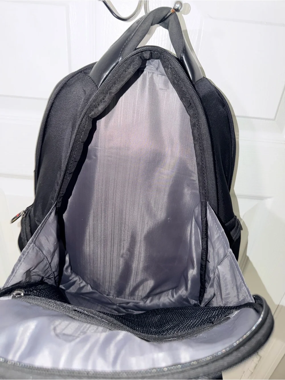 Samsonite Black Laptop Backpack‎ Business Travel Computer School bookbag